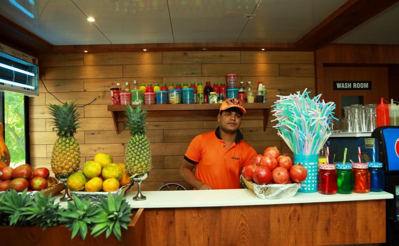 Sree Janardhana Residency Kollam Buitenkant foto